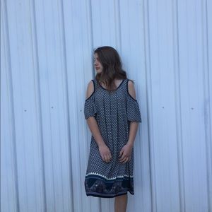 Knee length off the shoulder casual dress